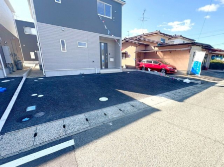 �@�����ԃX�y�[�X������3��\��