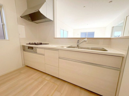 �L�b�`���@���L�b�`����������Ƃ������邢���͋C�̃L�b�`�����ΖʃL�b�`���ŉƑ��Ƃ̉�b���͂��݂܂��􏰉����[�������ł���������[�I