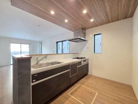 �L�b�`���@�y�V�X�e���L�b�`���z�L���V���N�Ő􂢕����]�T�̃X�y�[�X�􂨗���������b���ł���ΖʃL�b�`����