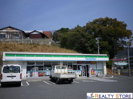 ���ӊ��@�t�@�~���[�}�[�g�I�[�N�^�E���k�X �k��7���B 540m