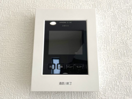 ���̑����ρ@���s�u���j�^�[�t�C���^�[�z�����K��҂��摜�Ɖ����Ŋm�F�ł���A�h�Ɛ��ɗD�ꂽ���S�̃V�X�e����X�b�L���Ƃ����f�U�C���ŁA�ȒP�ɑ��삵�Ă��������܂���