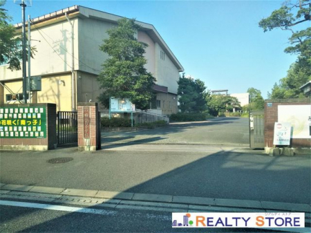 ���ӊ��@�F�{�s���c�}�쏬�w�Z �k��16���B 1250m