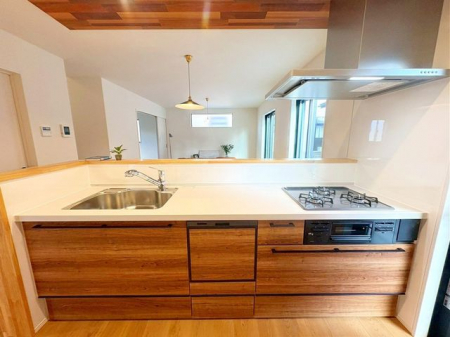 �L�b�`���@�q1�����r���L�b�`����