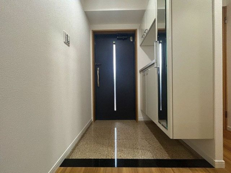 ���ց@�����ց�