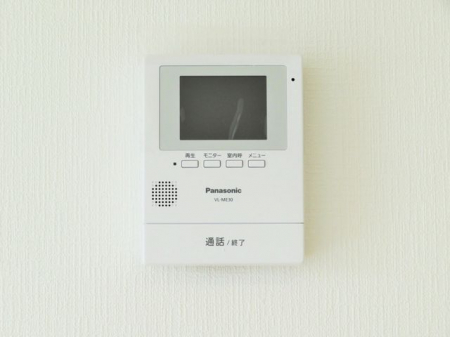 ���̑����ρ@�n�b�L���Ɖf�郂�j�^�[�t���ŗ��K�҂����O�Ɋm�F�ł��܂���