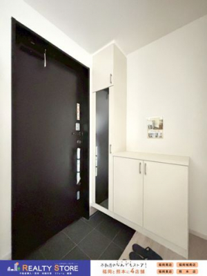 ���ց@���V���[�Y�{�b�N�X������I�ɂ̓t�H�g�t���[���₨�Ԃ�����̂��f�G�ł���