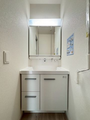 ���ʑ�E���ʏ��@�����ʉ��ϑ䁙�O�ʋ��h���b�T�[�^�C�v�􋾗��ɂ͕֗��Ȏ��[�X�y�[�X��