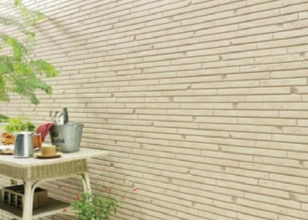 ���̑��@���O�Ǎށ��O�ǎd�グ�ނ͊O�ǂ̔�����������������q�ƌn�T�C�f�B���O��T�C�f�B���O�̗����ɂ͒ʋC�w��݂����u�ʋC�H�@�v���̗p���A�����悭�Ǔ��̎��C����菜���Ƃ𒷎���������H�v������Ă��܂���