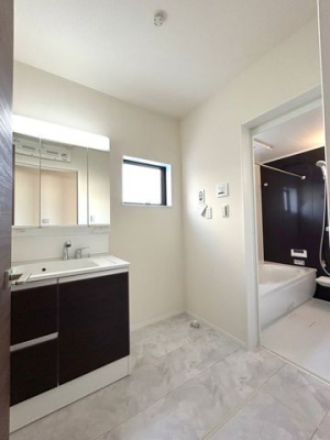 ���ʑ�E���ʏ��@�����ʒE�ߎ�����Ƃ�̂���L���̐��ʒE�ߎ������ʑ�͎g������̗ǂ��O�ʋ��d�l�􋾗��ɂ����[�X�y�[�X�������芮����