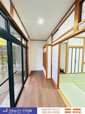 ���[�@���L��������Ƃ̈�̊�������J���I�ȋ�ԁ�