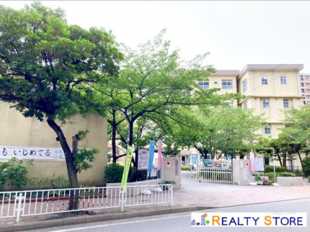 ���ӊ��@�����s���n�o���w�Z �k��5���B 330m