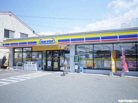 ���ӊ��@�~�j�X�g�b�v����2���ړX �k��3���B 190m