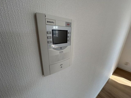 ���̑����ρ@�n�b�L���Ɖf�郂�j�^�[�t���ŗ��K�҂����O�Ɋm�F�ł��܂���