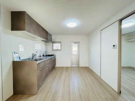 �L�b�`���@���L�b�`�����O���̂��Ȃ��V���v�����������ȃf�U�C����