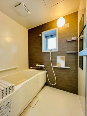 �����@�����j�b�g�o�X����؂̍L�X�Ƃ����o�X���[��������L�΂��Ĉ���̔�������܂��傤��