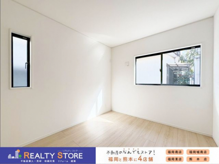 ���̑����ρ@������E2�ʍ̌��Ŗ��邢�m����