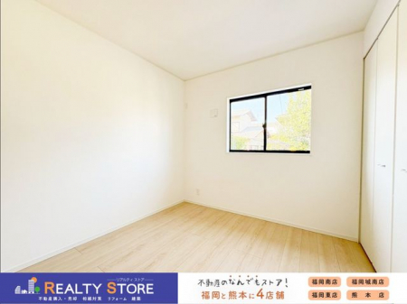 ���̑����ρ@�����̑��Ńf�X�N��x�b�h�̔z�u�����₷���m����