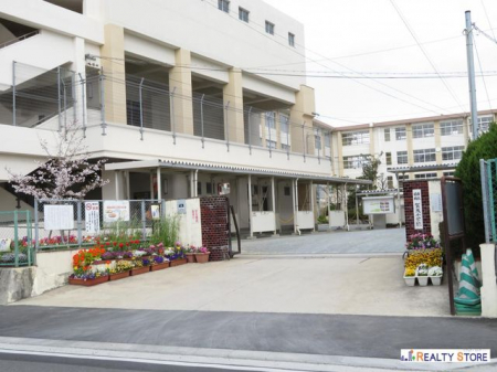 ���ӊ��@�����s����Ώ��w�Z �k��3���B 230m