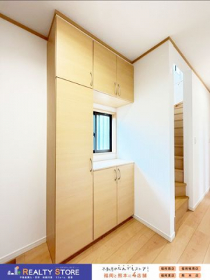 ���ӊ��@���ɕ{�t��X�֋� �k��4���B 300m