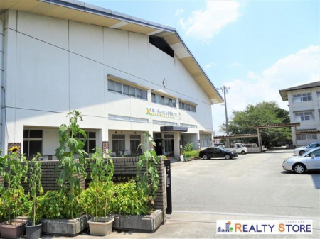 ���ӊ��@�F�{�s���k�����w�Z �k��42���B 3300m