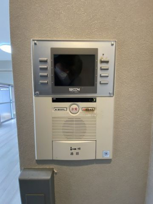 ���̑����ρ@�n�b�L���Ɖf�郂�j�^�[�t���ŗ��K�҂����O�Ɋm�F�ł��܂���