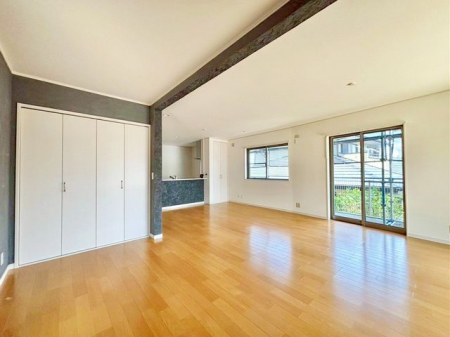 ���̑����ρ@��DEN����K�ɂ���5���̃X�y�[�X�􃊃r���O�ƍ��킹��Ɩ�24���̍L��������܂���