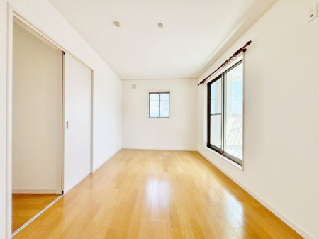 ���̑����ρ@��8���m�����o���R�j�[�ɖʂ������邢��������E�H�[�N�C���N���[�[�b�g�t����