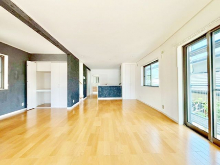 ���r���O�@�����r���O�������r���O���Ζʎ��L�b�`�����烊�r���O����ڂŌ��n���܂���