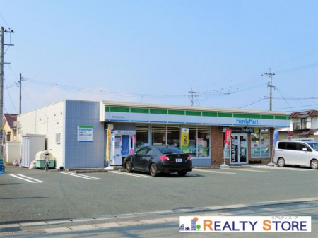 ���ӊ��@�t�@�~���[�}�[�g���u���u�X �k��11���B 850m