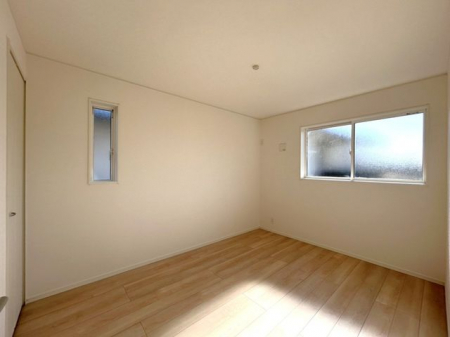 ���̑����ρ@��6���m����2�ʍ̌��Ŗ��邢��������