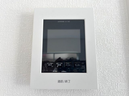 ���̑����ρ@���s�u���j�^�[�t�C���^�[�z�����K��҂��摜�Ɖ����Ŋm�F�ł���A�h�Ɛ��ɗD�ꂽ���S�̃V�X�e����X�b�L���Ƃ����f�U�C���ŁA�ȒP�ɑ��삵�Ă��������܂���