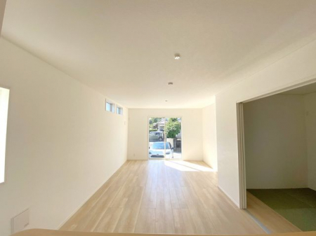 ���r���O�@�����r���O��2�ʍ̌����g���ȗz�����������݂܂���