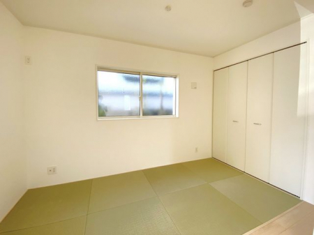 ���̑����ρ@���a�������r���O�ɖʂ����ق��ƈ��炮�a�̋�ԁ􂨎q�l�̎����V�я�◈�q���ɏd�󂷂�ꕔ���ł���