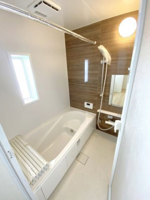 �����@��������1�؃^�C�v�̃��j�b�g�o�X������L�΂��Ă������Ƃ����������܂������̔��������Ԃł���