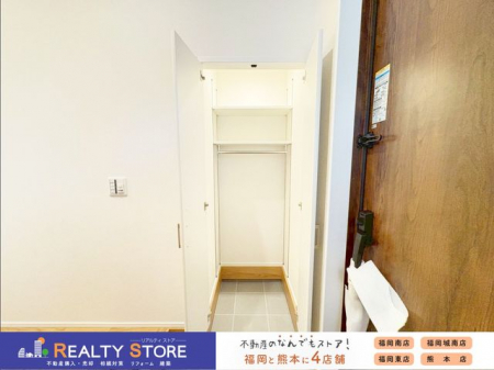 ���ց@�x�r�[�J�[��A�E�g�h�A�p�i�̕ۊǏꏊ�ɕ֗���SIC�􌺊֎�����X�b�L�����K��