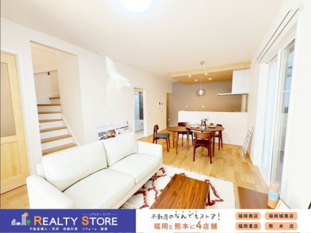 ���r���O�@�l�C�̃��r���Oin�K�i�̗p�􎩑R�ƉƑ����W�܂郊�r���O�ł���