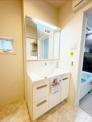 ���ʑ�E���ʏ��@�O�ʋ��^�C�v�Ńw�A�Z�b�g�ɕ֗��Ȑ��ʑ��