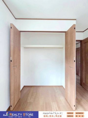 ���[�@��D�������y�N���[�[�b�g�z��e�ʃN���[�[�b�g���I�t���Ȃ̂Ő��������₷�����������L�����p�ł��܂���