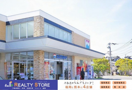 ���ӊ��@�ɂ��ĂX�g�A���ŉԉ��X �k��16���B 1100m