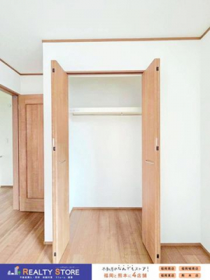 ���[�@��D�������y�N���[�[�b�g�z�傫�Ȏ��[�X�y�[�X�����͓I���S�����Ɏ��[�����A�����̑S��Ԃ�L�����p�o���܂��ˁ�