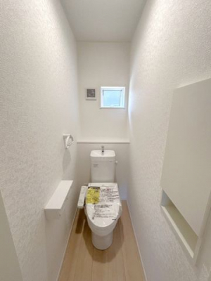 �g�C���@���g�C�������邭�������̂���g�C����ԁ����q���ɂ����S�ł���