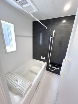 �����@���������������̂��閾�邢�����������̃o�X�^�C�������K�Ɋy���߂܂���