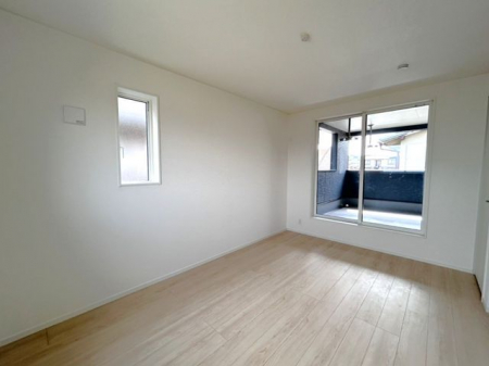 �Q���@��7.25���m�����o���R�j�[�ɖʂ������邢��������W.I.C������Ă����Q���ɂ��X�X����