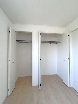 ���ӊ��@���N���[�[�b�g�i5.31���m���j���I�����Ă���̂ŃX�y�[�X�𖳑ʂɂ��邱�ƂȂ������Ղ���[���������܂���