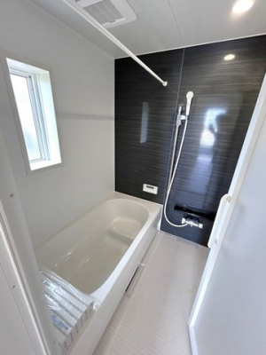 �����@���������������̂��閾�邢�����������̃o�X�^�C�������K�Ɋy���߂܂���