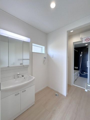 ���ʑ�E���ʏ��@�����ʒE�ߎ�����Ƃ�̂���L���̐��ʒE�ߎ������ʑ�͎g������̗ǂ��O�ʋ��d�l�􋾗��ɂ����[�X�y�[�X�������芮����