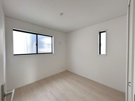 ���ӊ��@��4.5���m�������邢�����������ނ���������K�ȃv���C�x�[�g��Ԃł���