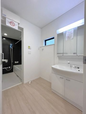 ���ʑ�E���ʏ��@�����ʒE�ߎ�����Ƃ�̂���L���̐��ʒE�ߎ������ʑ�͎g������̗ǂ��O�ʋ��d�l�􋾗��ɂ����[�X�y�[�X�������芮����