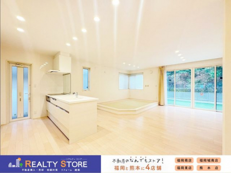 ���r���O�@2�ʍ̌��̃��r���O���z������E�ʕ��Ƃ��ɗǍD�ł���