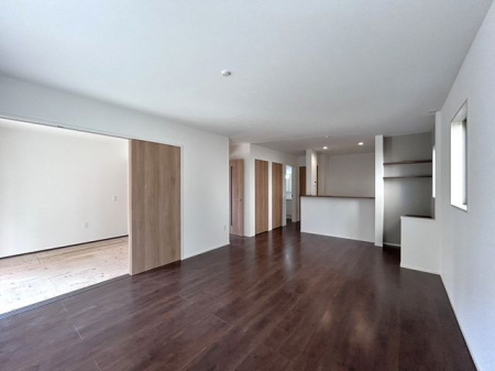 ���r���O�@�����r���O�����ʍ̌��œ������肪�悭���邢��������18���̍L���ł��Ƒ��F�l�ł�����芰���܂���